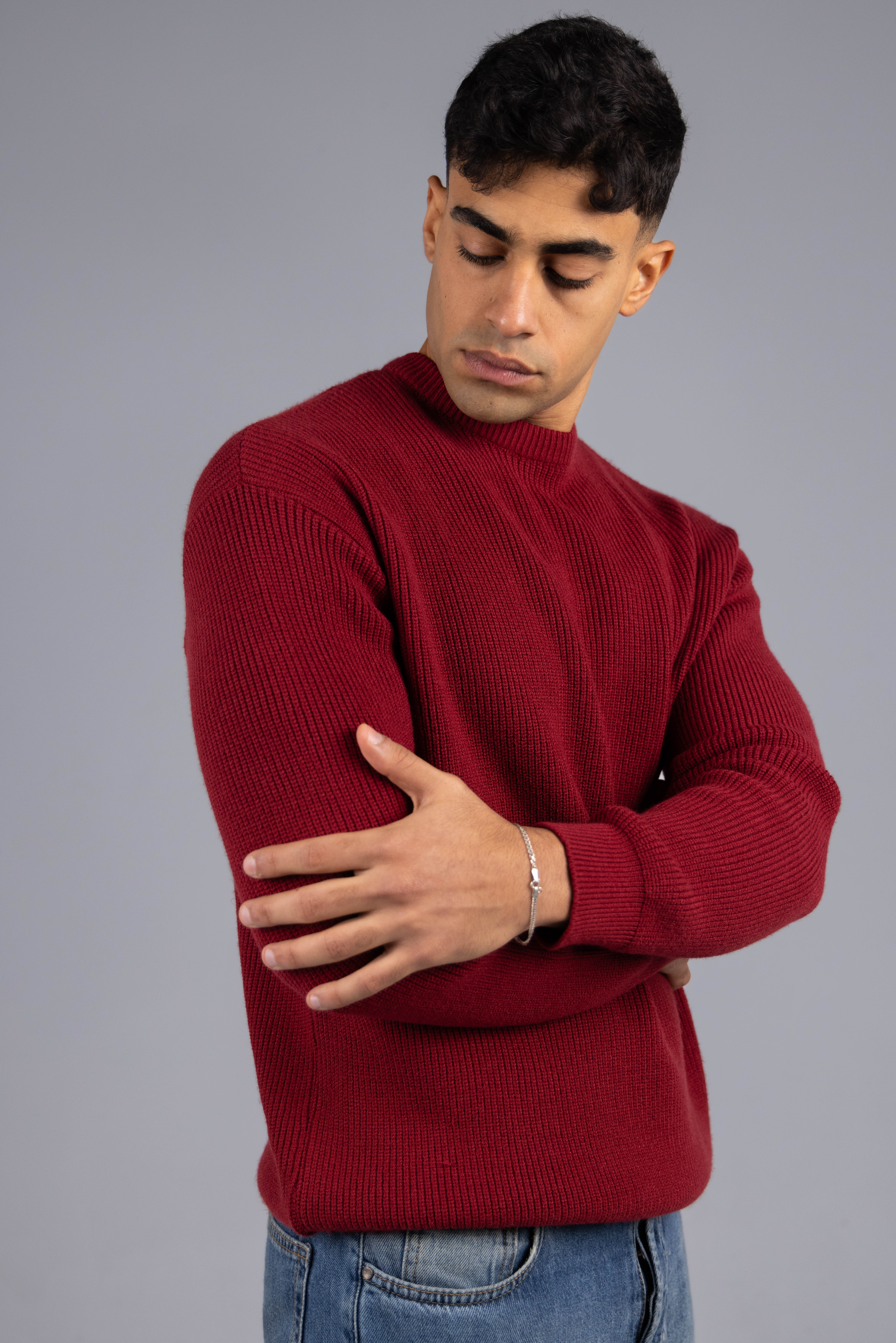 Knitted round neck
