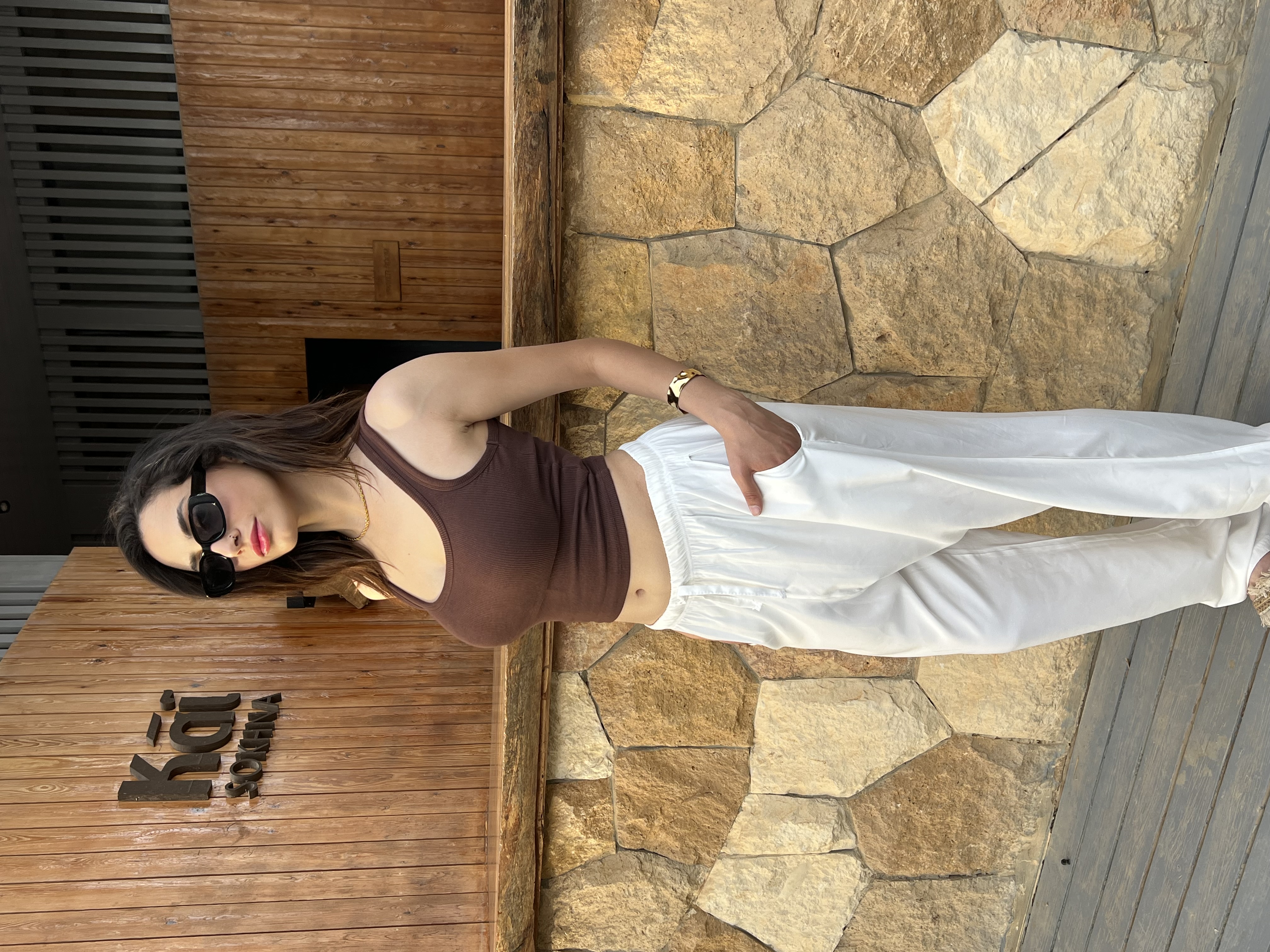 White linen pants